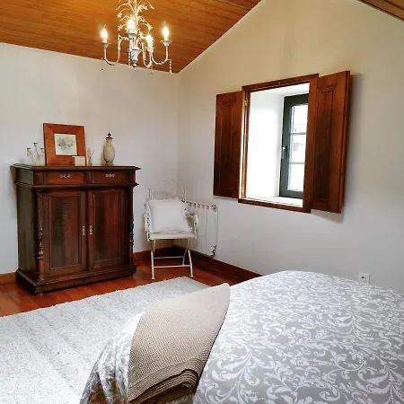 O Lughar Darriba Fogar Natural Holiday home *