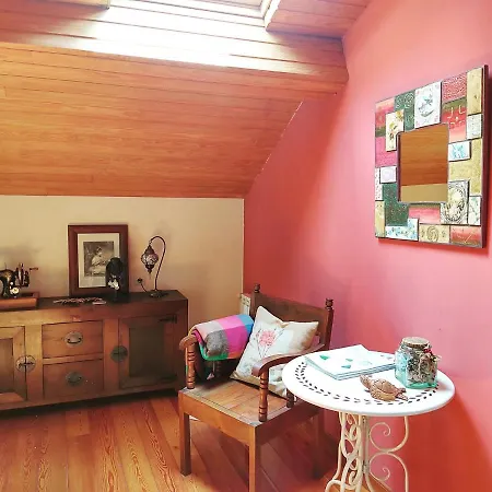 O Lughar Darriba Fogar Natural *