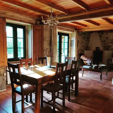 O Lughar Darriba Fogar Natural Holiday home *
