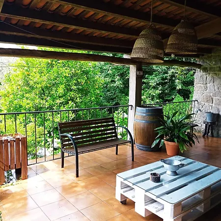 度假居 O Lughar Darriba Fogar Natural *