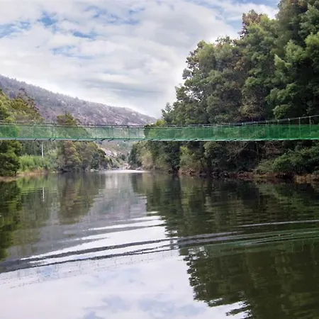 O Lughar Darriba Fogar Natural * Gallardo