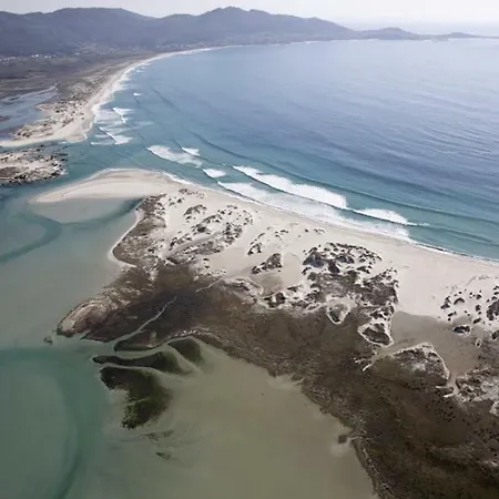 O Lughar Darriba Fogar Natural 度假居 Gallardo