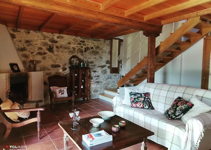 O Lughar Darriba Fogar Natural *