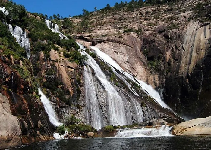 펜션 O Lughar Darriba Fogar Natural